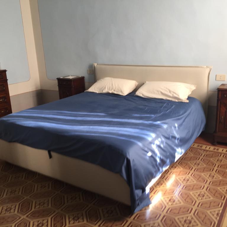 קרמונה Palazzo Carasi Apartments מראה חיצוני תמונה