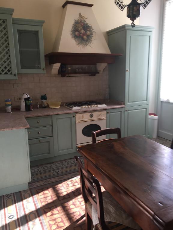 קרמונה Palazzo Carasi Apartments מראה חיצוני תמונה