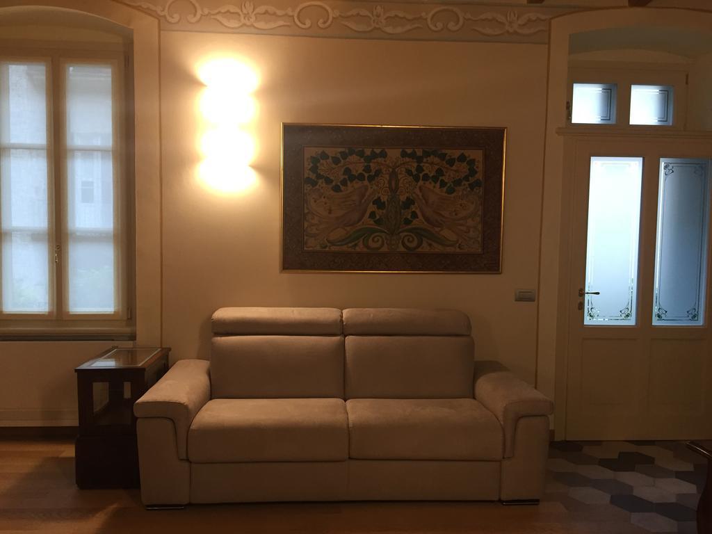 קרמונה Palazzo Carasi Apartments מראה חיצוני תמונה