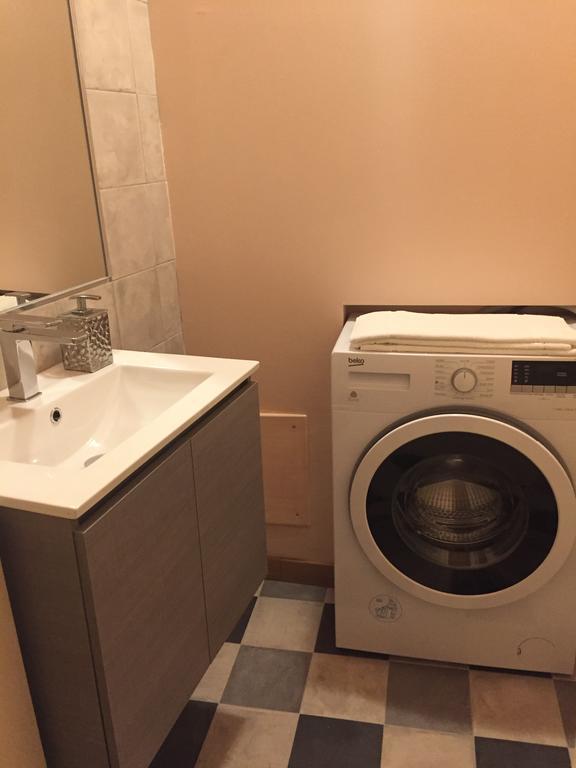קרמונה Palazzo Carasi Apartments מראה חיצוני תמונה