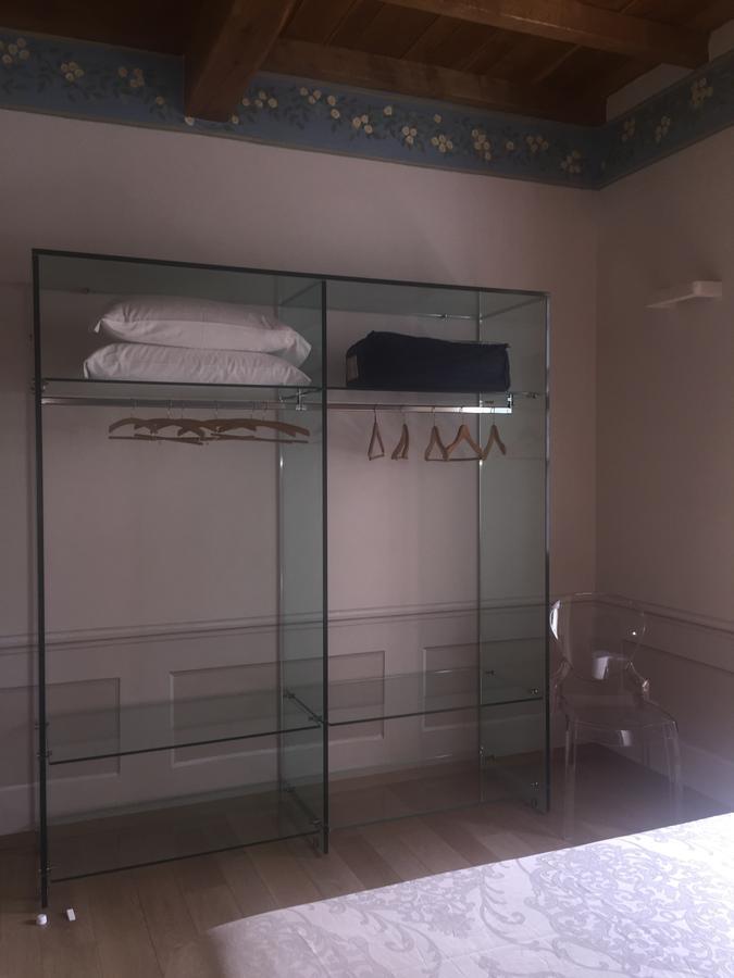 קרמונה Palazzo Carasi Apartments מראה חיצוני תמונה